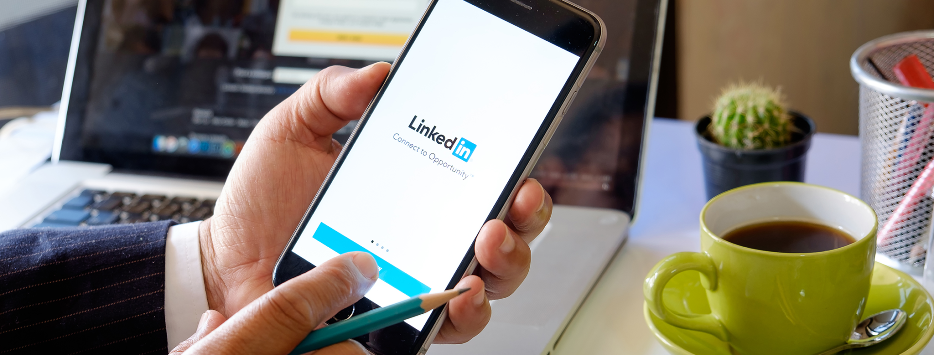 Employees vs. Influencers: Are They Really That Different?